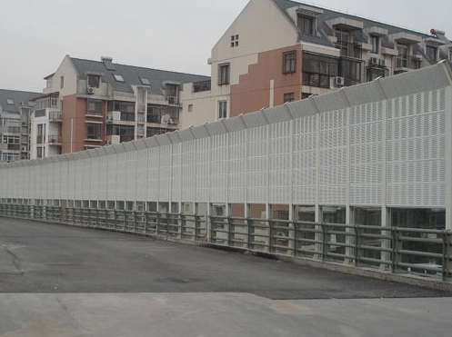 <a href=http://m.xundcs.com/news_article?news_id=110>隔音屏障</a>