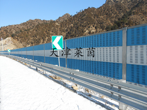 <a href=http://m.xundcs.com/news_article?news_id=124>聲屏障</a>