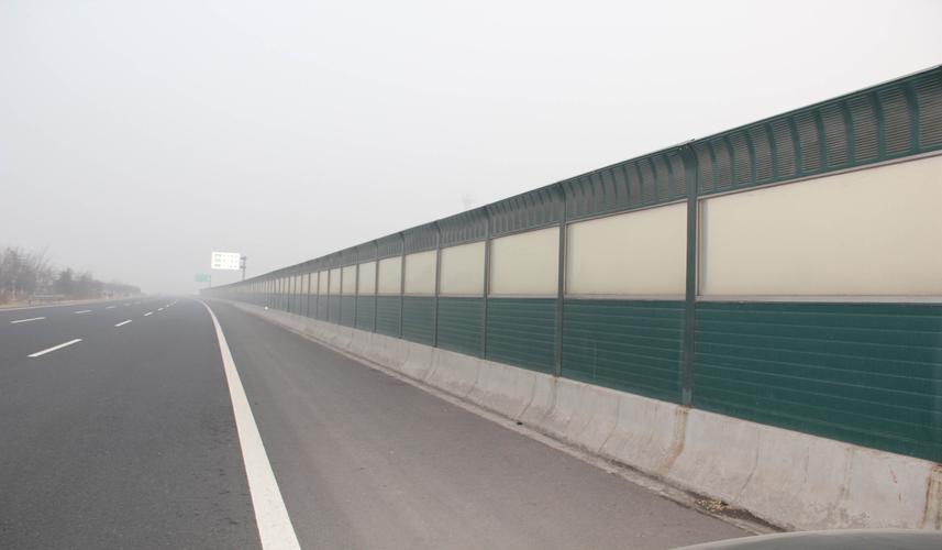 <a href=http://m.xundcs.com/news_article?news_id=141>聲屏障</a>